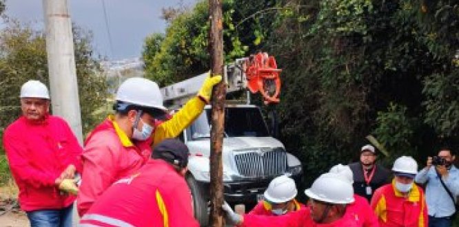 Desmonte de Postes ilegales en barrio la Requilina 